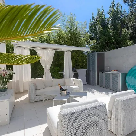Chic 4 Bedrooms Istrian Star Close To Centre Private Heated Pool * Rovinj