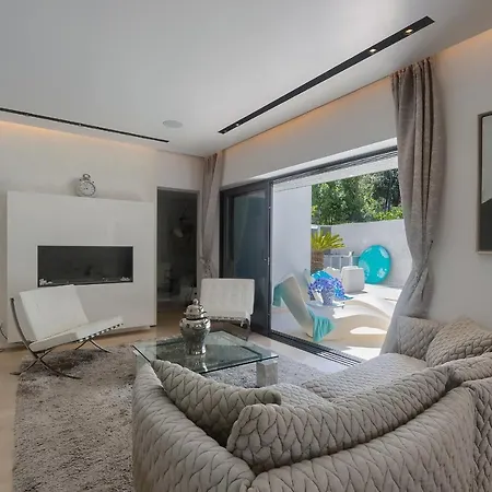 Chic 4 Bedrooms Istrian Star Close To Centre Private Heated Pool Villa