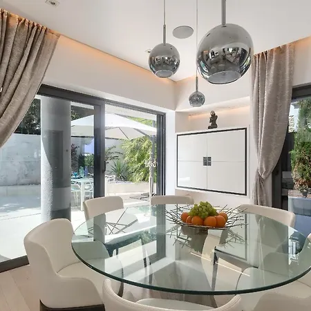 Villa Chic 4 Bedrooms Istrian Star Close To Centre Private Heated Pool *