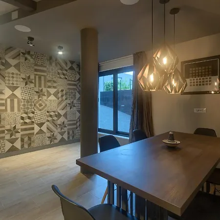 Chic 4 Bedrooms Istrian Star Close To Centre * Rovinj