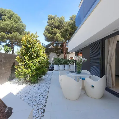 Willa Chic 4 Bedrooms Istrian Star Close To Centre Private Heated Pool